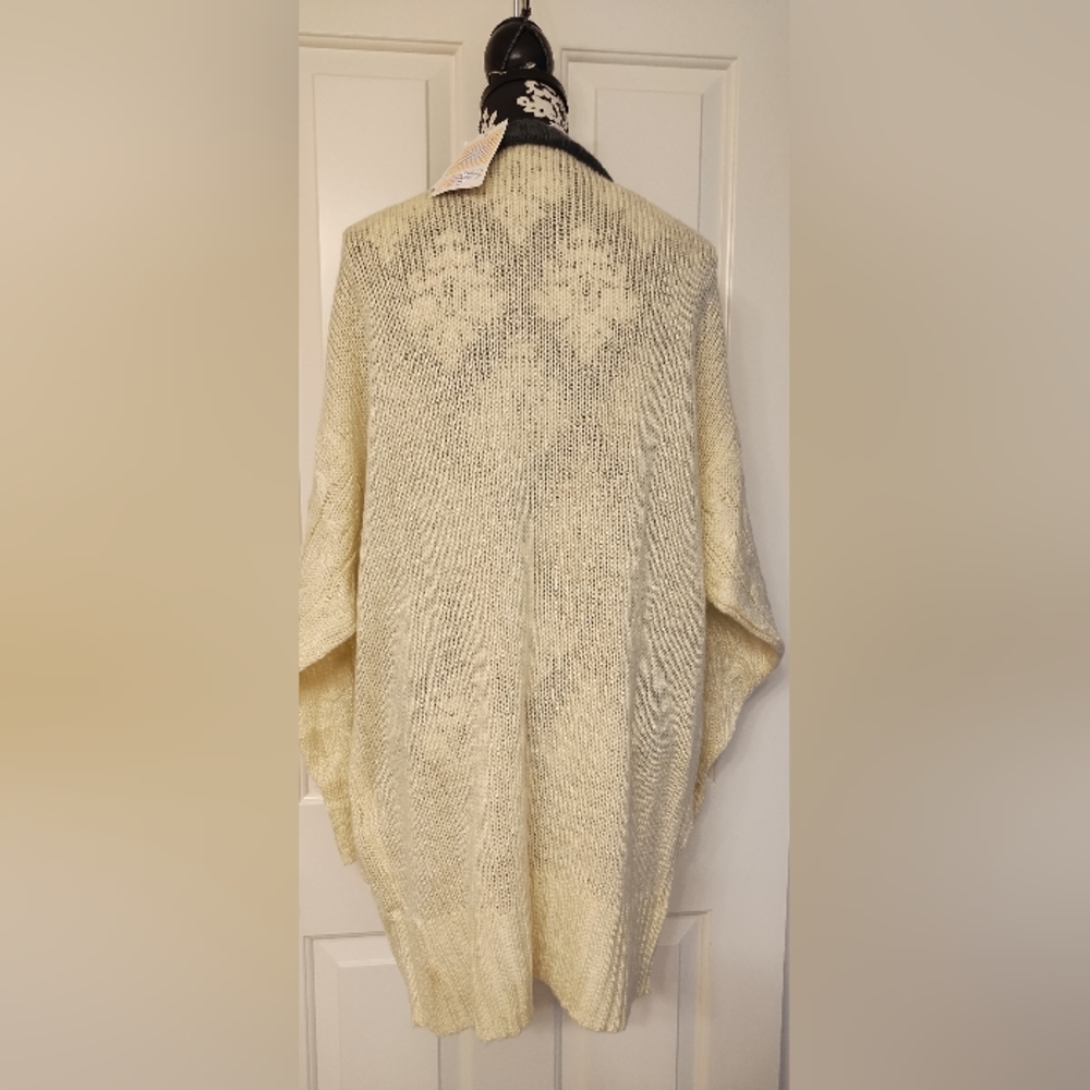 Sweater - Picture 2 of 4